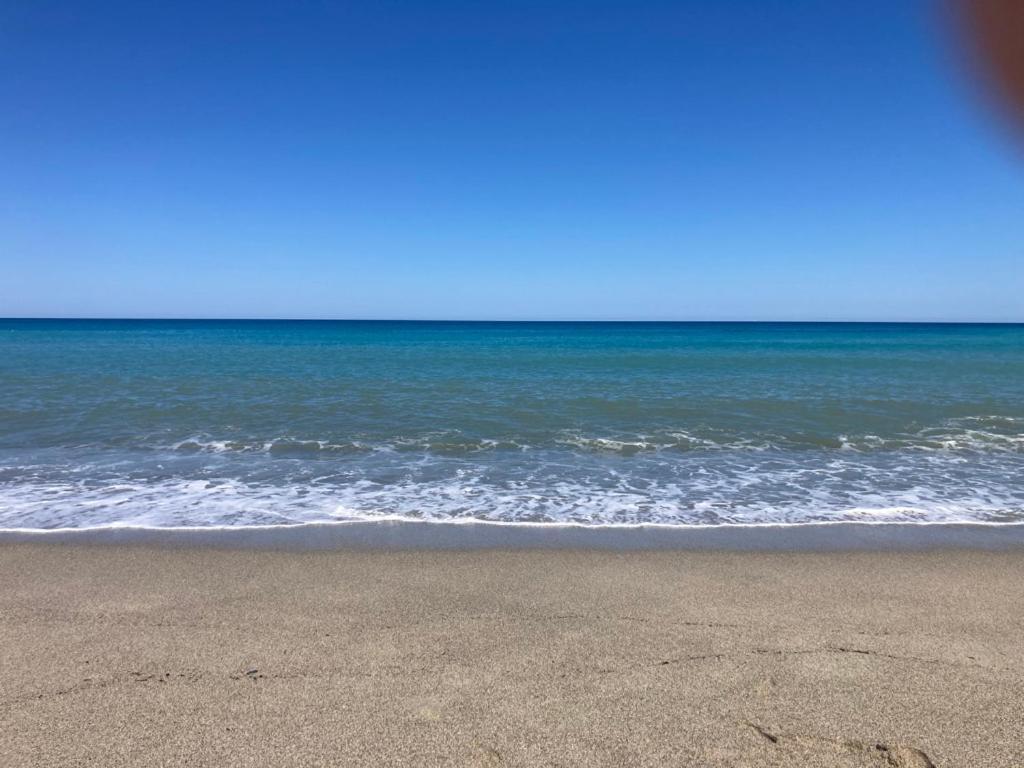 L'Isola Dei Vacanzieri Sant'Andrea Apostolo dello Ionio Bagian luar foto